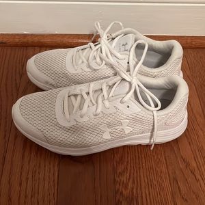 Under Armour tennis shoes